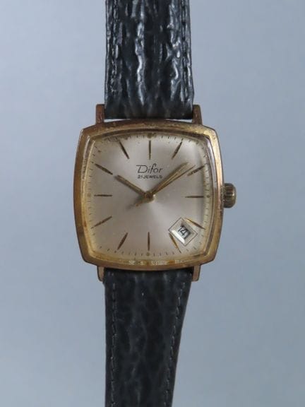 DIFOR, France. Wristwatch with a cushion-shaped ca