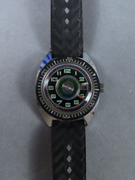 RELAY, France. Thermo-Nautic. An interesting diver