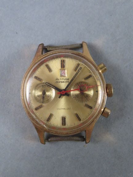 ALTITUDE, France. Eurodate. Gold-plated metal chro