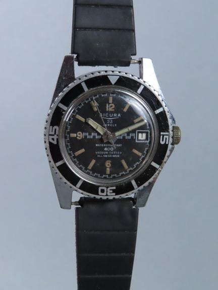 SICURA, Switzerland. Water-resistant to 400 vacuum