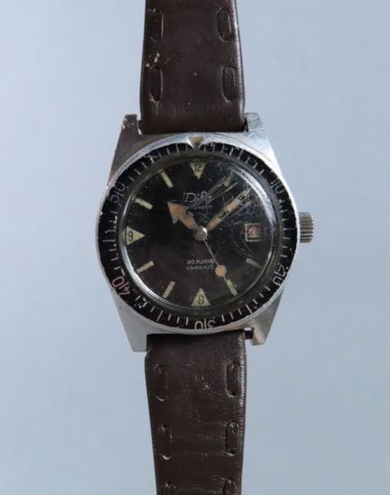 DIFOR, France. Automatic. Skin Diver 200-style wri