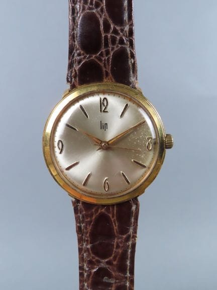 LIP, Besançon (France). Wristwatch with a short-lu