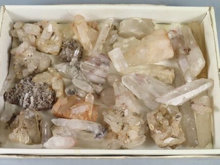 Brésil. Lot de cristaux de quartz et de cristal de