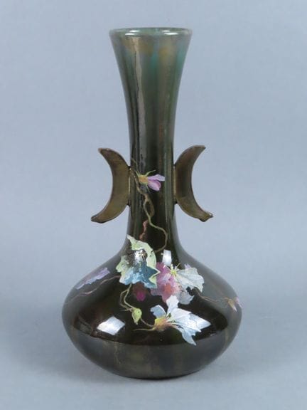 VALLAURIS (?). Jugendstil-Vase mit langem, schmale