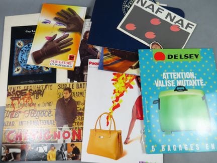 Sammlung von Werbekartons, hauptsächlich für Marke