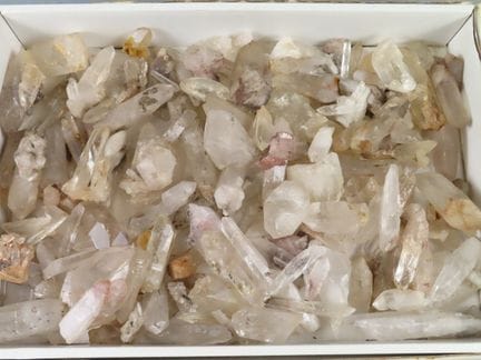 Brésil. Lot de cristaux de quartz et de cristal de
