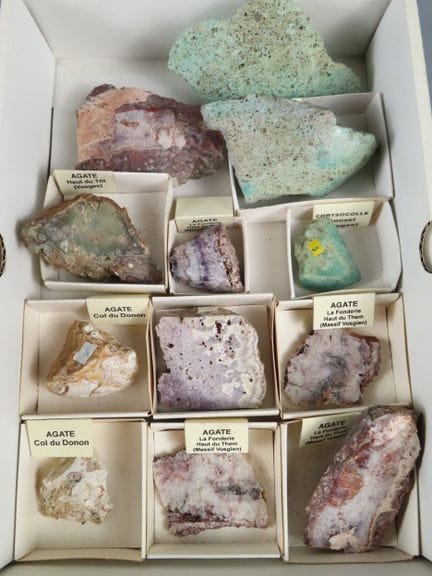 VOSGES (massif des). Réunion de diverses agates pa