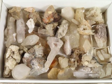 Brésil. Lot de cristaux de quartz et de cristal de