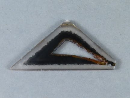 Brésil, province du Paraiba. Tranche d'agate polyé