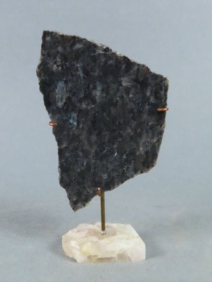 Belle plaque de labradorite (Brésil), montée sur u