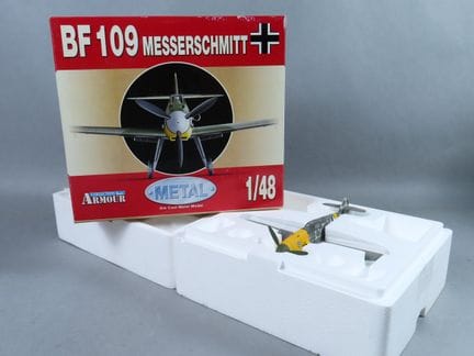 Armour-Kollektion. Flugzeugmodell. BF 109 Messersc
