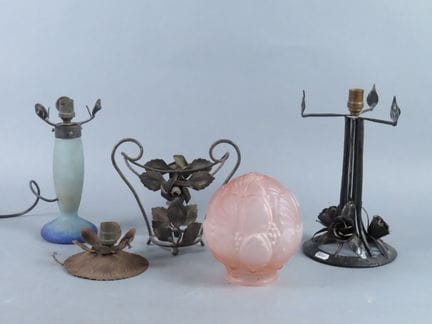 Ensemble d'éléments de luminaires Art Nouveau et A