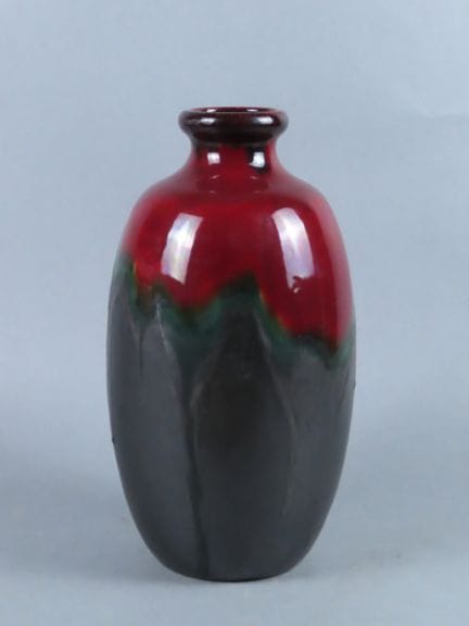 Louis Auguste DAGE (1885-1963). Grand vase en faïe