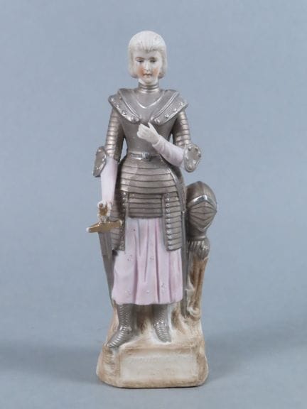 Estatuilla de Juana de Arco en porcelana biscuit c