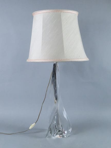 SAINT-LOUIS, Lorraine. Grande lampe à poser, en cr