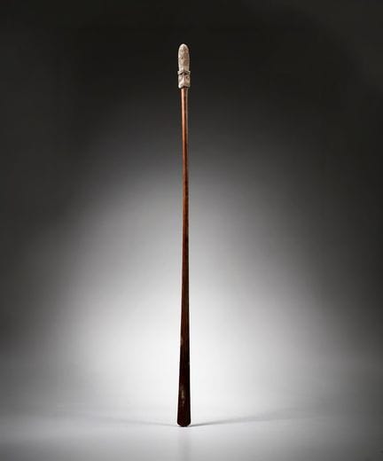 Taiaha Maori a forma di testa, mazza-lancia, basto