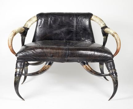 Sofa     110 x 142 x 60 cm
Leather sofa with buffa