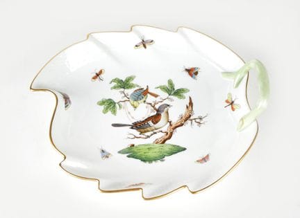 Tray    7 x 20 x 23.5 cm.
HEREND Hand-painted cera