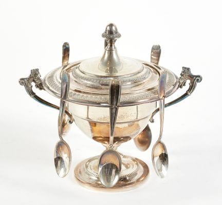 Silver Sugar Bowl    15.5 x 18 cm (diameter)
Sugar