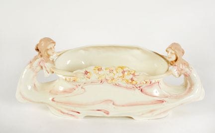 Art Nouveau Centerpiece    17 x 46 x 12 cm
Art Nou