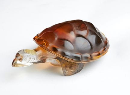 "Caroline"   Crystal  5 x 14 x 10 cm
LALIQUE "Caro