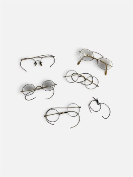 Lot de lunettes et lorgnons en métal et métal plaq
