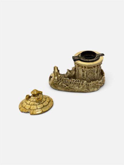 Pipe en écume sculptée à décor d'un lecteur devant
