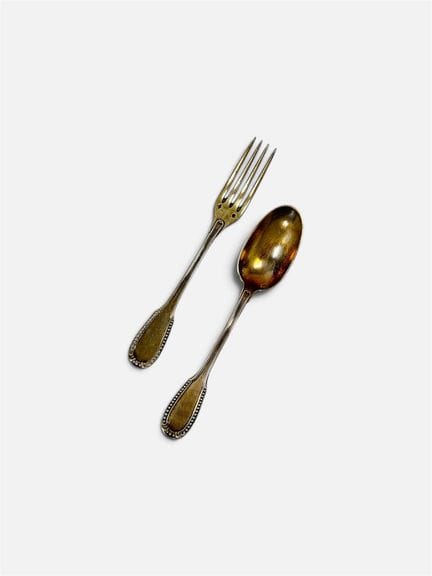 Couvert en argent 
Poinçon Minerve
P : 86 g