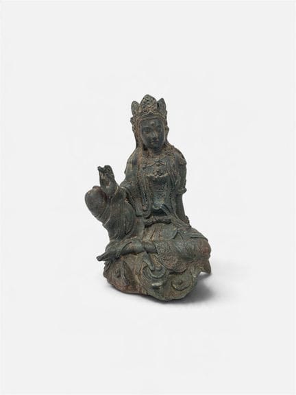 Sujet en bronze patiné figurant Avalokiteshvara as