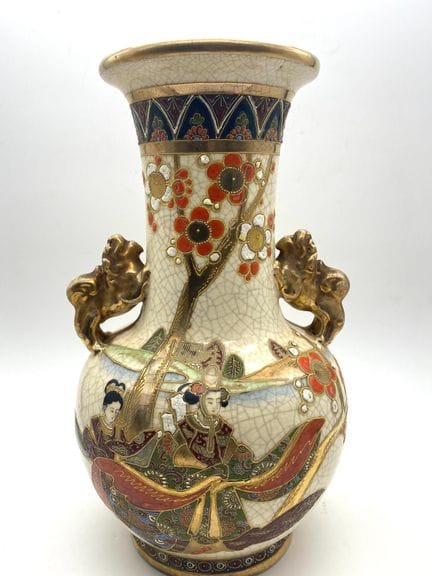 Giappone - Vaso in ceramica Satsuma con decorazion