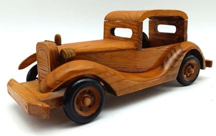 Voiture miniature en bois figurant une voiture anc