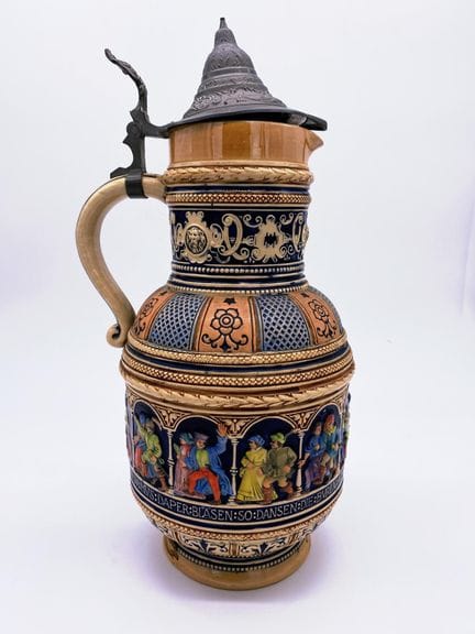 Brocca o boccale da birra tedesco in gres, tipico 