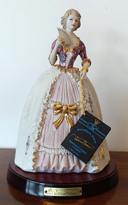 Vittorio Sabadin - Elegante in porcellana - Altezz