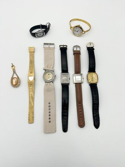 Set di otto orologi da donna, tra cui un Lycke Wat