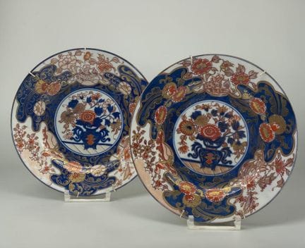 Cina - coppia di piatti Imari - inizio del XX seco