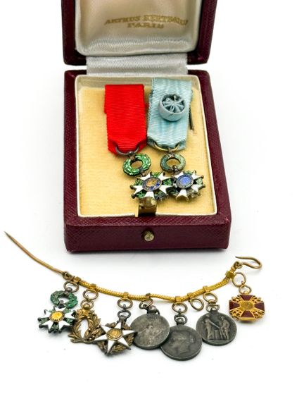 Chainette de gala en or jaune (750 millièmes) prés