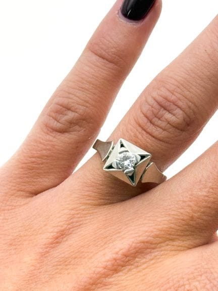 Bague en platine et en or gris 18K (750 millièmes)