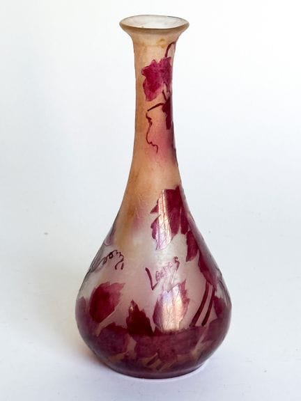 LEGRAS 
Vase balustre en verre multicouche à décor