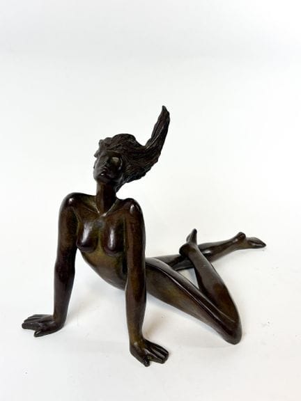 JOSEPHA (1950)
Femme couchée
Sculpture en bronze à