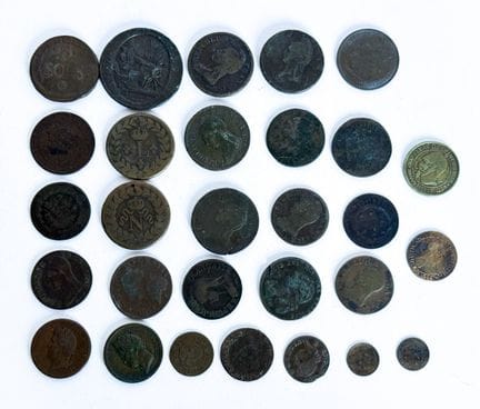 FRANCE
Lot de 28 monnaies de cuivre essentiellemen