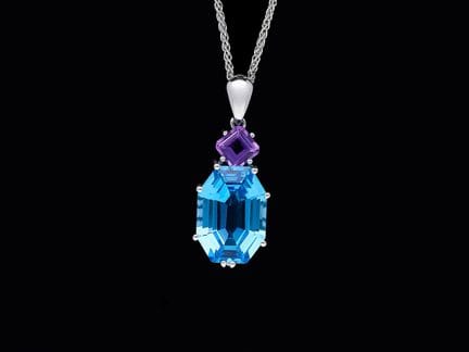 Necklace with pendant 8,50 ct. Topaz 750 White gol
