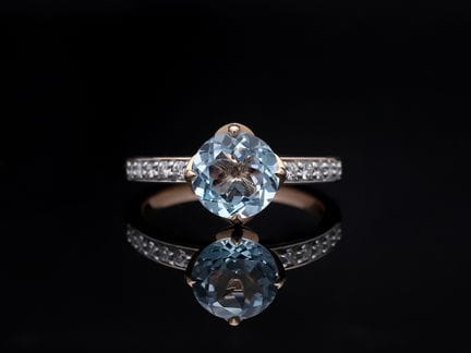 Ring 2,64 ct. Topaz, Diamonds 585 Rose gold 14 kt.