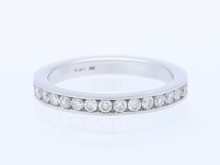Anello con diamanti da 1,01 ct. Oro bianco 585 da 