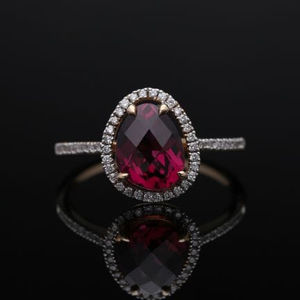 Ring 2,47 ct. Rhodolithe, Diamonds 585 Rose gold 1