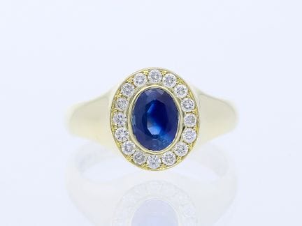 Anello con zaffiro da 1,63 ct e diamanti, oro gial