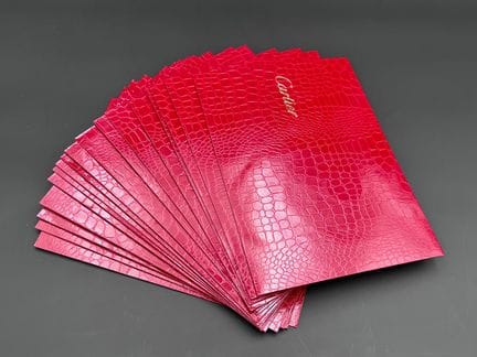 17 original Cartier watch cards including CD
Produ