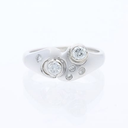 Anello con diamanti da 0,55 ct. in oro bianco 585 