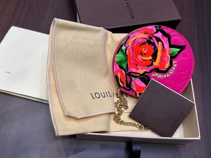 Louis Vuitton Zippy Coin Purse Pink Roses, leather