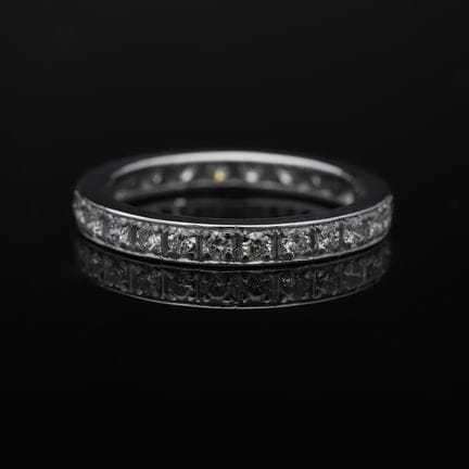 Ring 0,70 ct. Diamonds 750 White gold 18 kt.
Produ