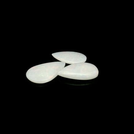 Piedras preciosas: ópalos de 4,04 ct.
Descripción 